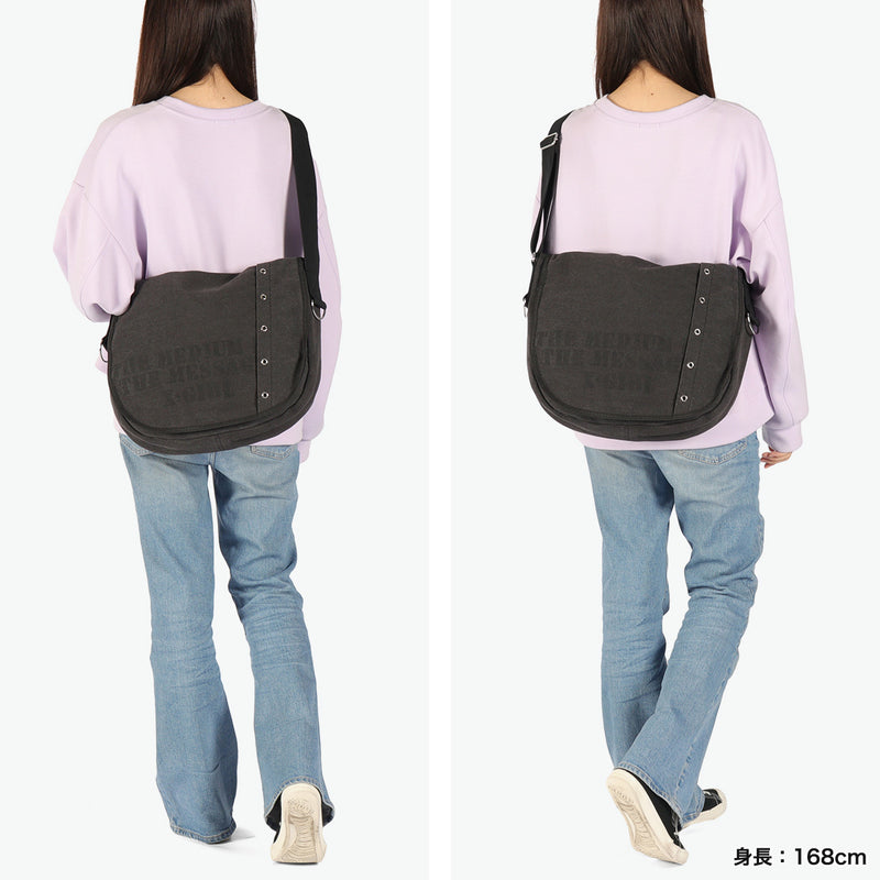【セール30％OFF】 エックスガール ショルダーバッグ レディース 大容量 大きめ A4 X-girl バッグ 斜めがけ 軽量 大人 斜めがけバッグ 女子高生 ストリート 女子 通勤 通学 DISTRESSED PRINT SHOULDER BAG 105252053010