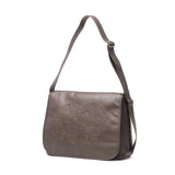 エックスガール ショルダーバッグ レディース 大きめ X-girl 斜めがけ 軽量 斜めがけバッグ メッセンジャー フェイクレザー 通学 通勤 ショルダー 刺繍 A4 TRIBAL HEART FAUX LEATHER MESSENGER BAG 105253053003