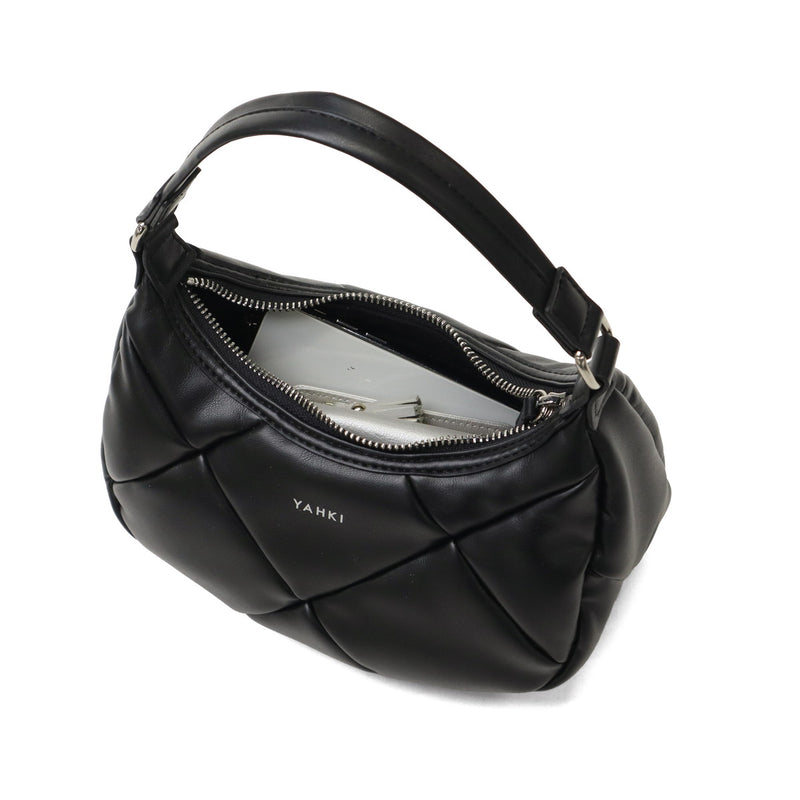 ヤーキ ハンドバッグ レディース 小さめ YAHKI バッグ 軽量 軽い ブランド コンパクト ミニ 上品 大人 おしゃれ かわいい シンプル キルティング ハーフムーン フェイクレザー FAKE LEATHER HAND BAG YH-745