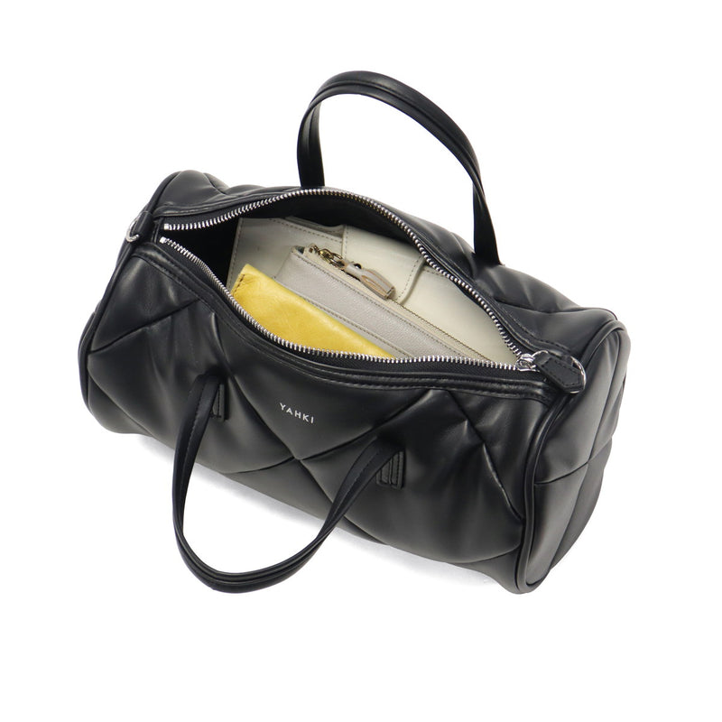 ヤーキ ボストンバッグ レディース かわいい 軽量 キルティング YAHKI バッグ ショルダーバッグ ブランド 小さめ ミニショルダー おしゃれ シンプル ロゴ ロール型 合皮 2WAY FAKE CROSSBODY BAG YH-746