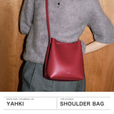 ヤーキ ショルダーバッグ レディース 軽量 YAHKI バッグ 小さめ コンパクト 斜めがけ 大人 上品 ブランド ショルダー クロスボディ ハンドバッグ 肩掛け おしゃれ 2WAY SHRINK SOFT W FACE CROSSBODY BAG YH-749