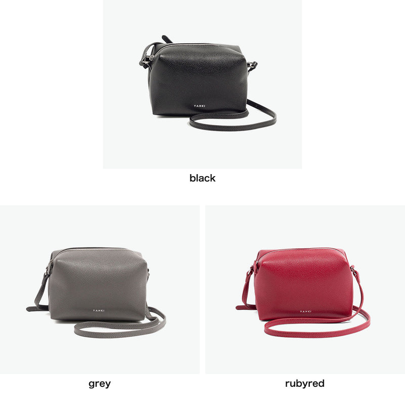 ヤーキ ショルダーバッグ レディース 軽量 YAHKI バッグ 小さめ コンパクト ミニ 斜めがけ 大人 上品 ブランド ショルダー クロスボディ レザー 革 おしゃれ シンプル SHRINK SOFT W FACE CROSSBODY BAG YH-751