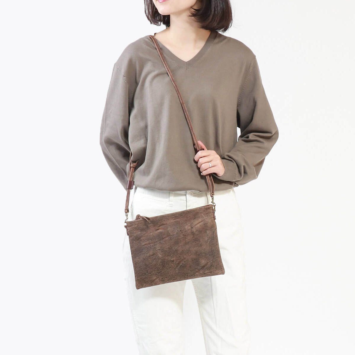 SLOW スロウ kudu pouch shoulder サコッシュ 49S171H – GALLERIA 
