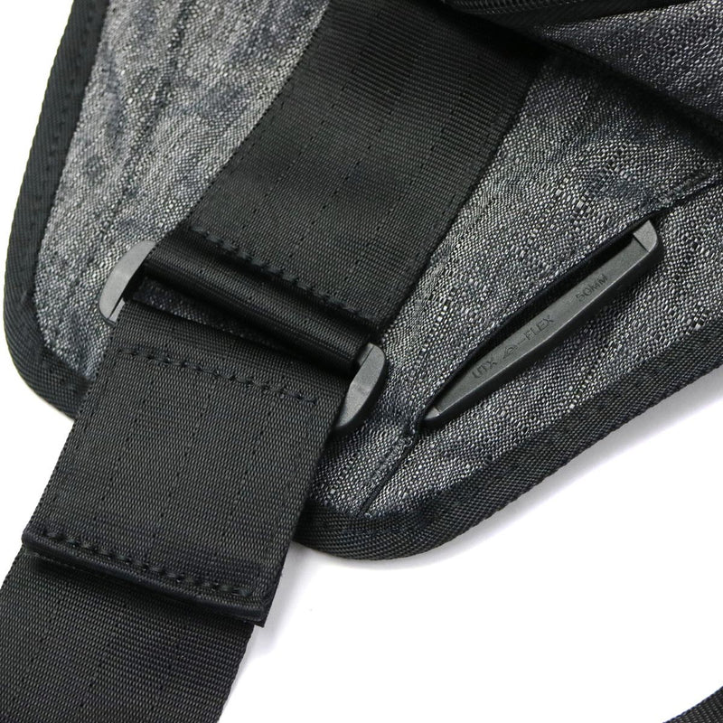 【日本正規品】Incase バッグ インケース ボディバッグ 斜めがけバッグ ウエストバッグ Reform Sling pack タブレット収納 メンズ
